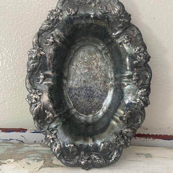 Vintage Towle Silver Plate Candy Dish - Floral 4011 Rolling Edge - Picture 2 of 6